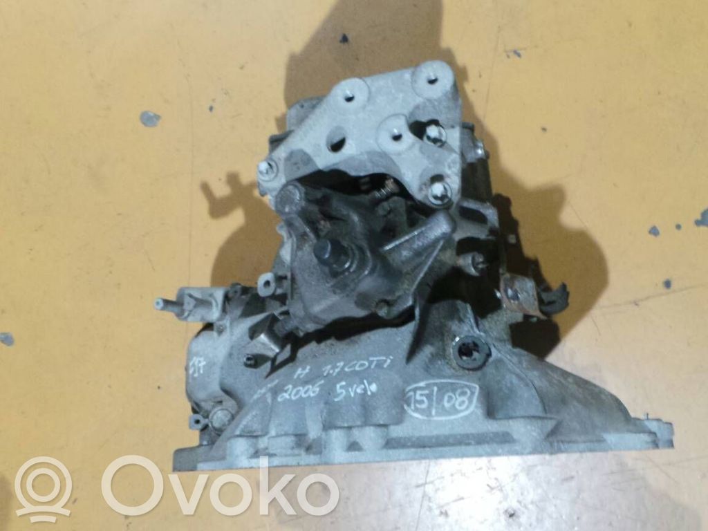 Opel Astra H Caja de cambios manual de 5 velocidades 