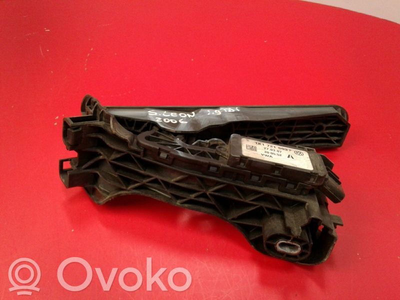 Seat Leon (1M) Gaspedal 