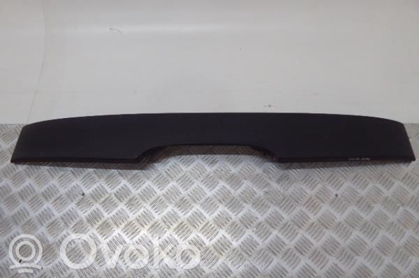 Tailgate/trunk spoiler   7700410897,7701695154
