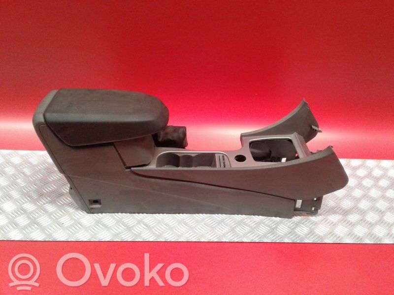 Ford Focus Center console 
