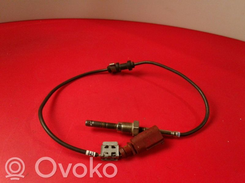 Volkswagen PASSAT B7 Sonde lambda 