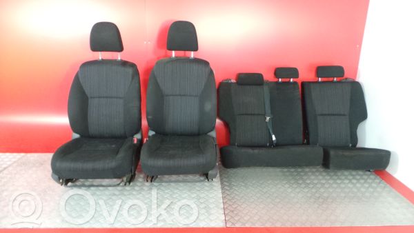 Toyota Auris 150 Seat set 