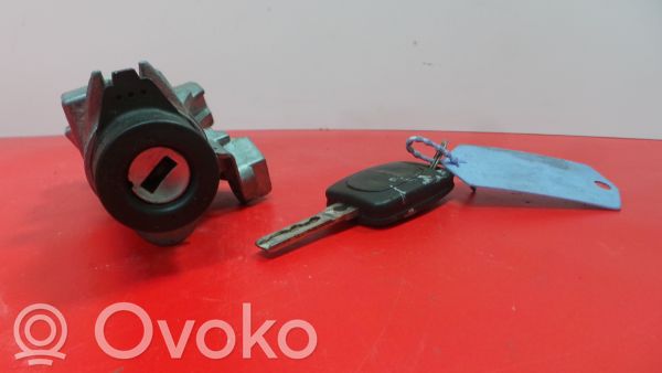 Audi A3 S3 8L Užvedimo spynelė 