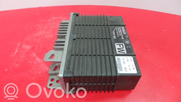 Variklio valdymo blokas   002,BOSCH