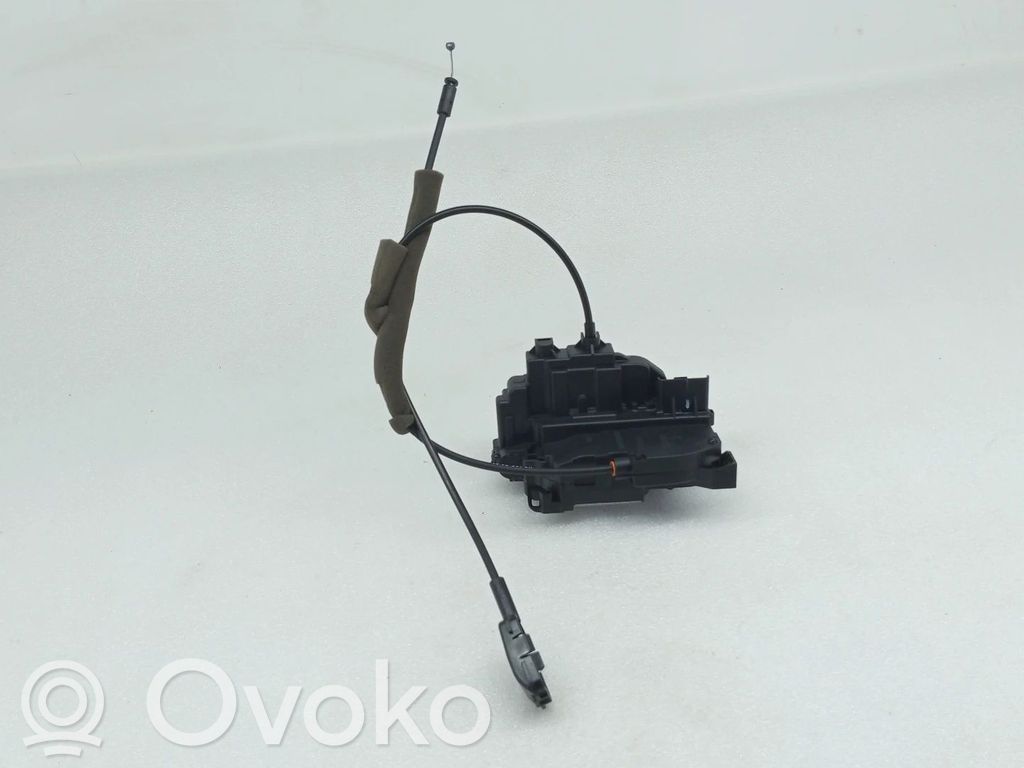 Front door lock   805022622R,4419257,4421454,805020009R,8050200Q0K,8050200Q1H,805022622R,805030009R,825020007R,8250200Q0D,93197290,95507370,95530958