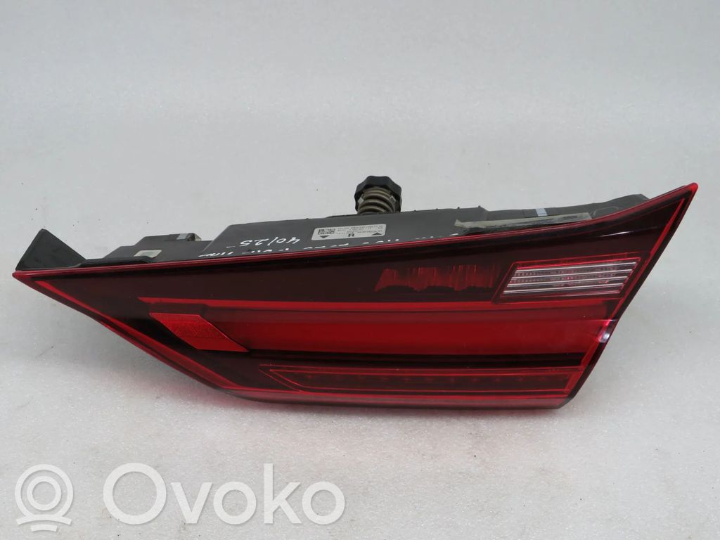 BMW 1 F40 Takaluukun takavalot 