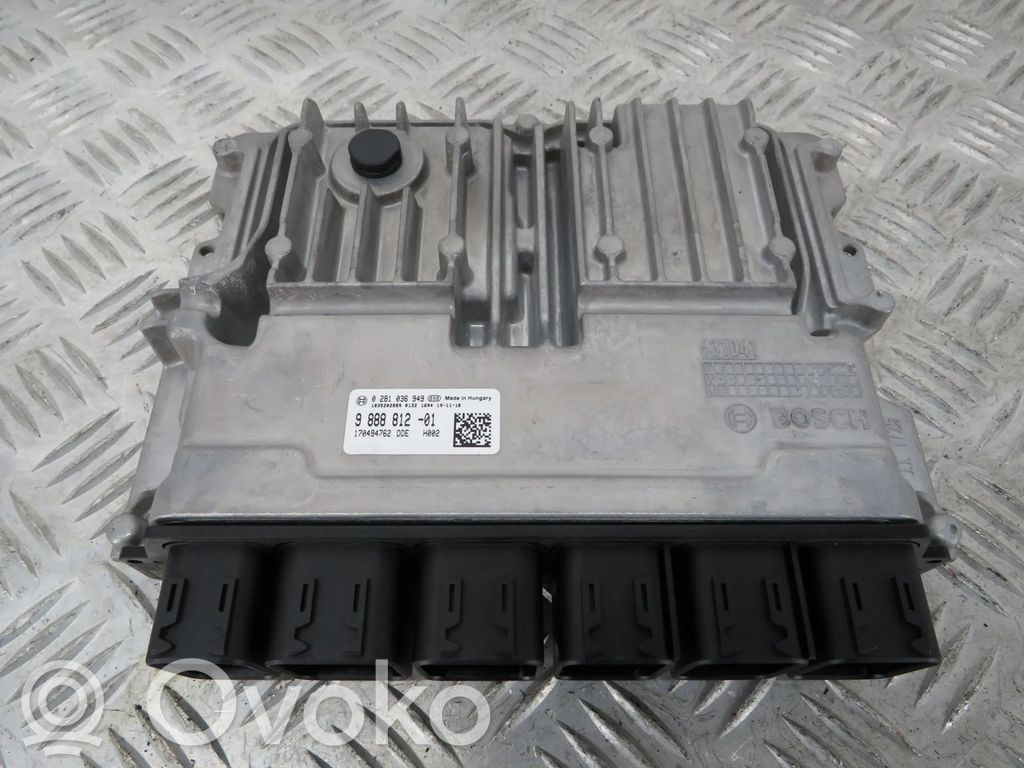 BMW 1 F40 Engine control unit/module 