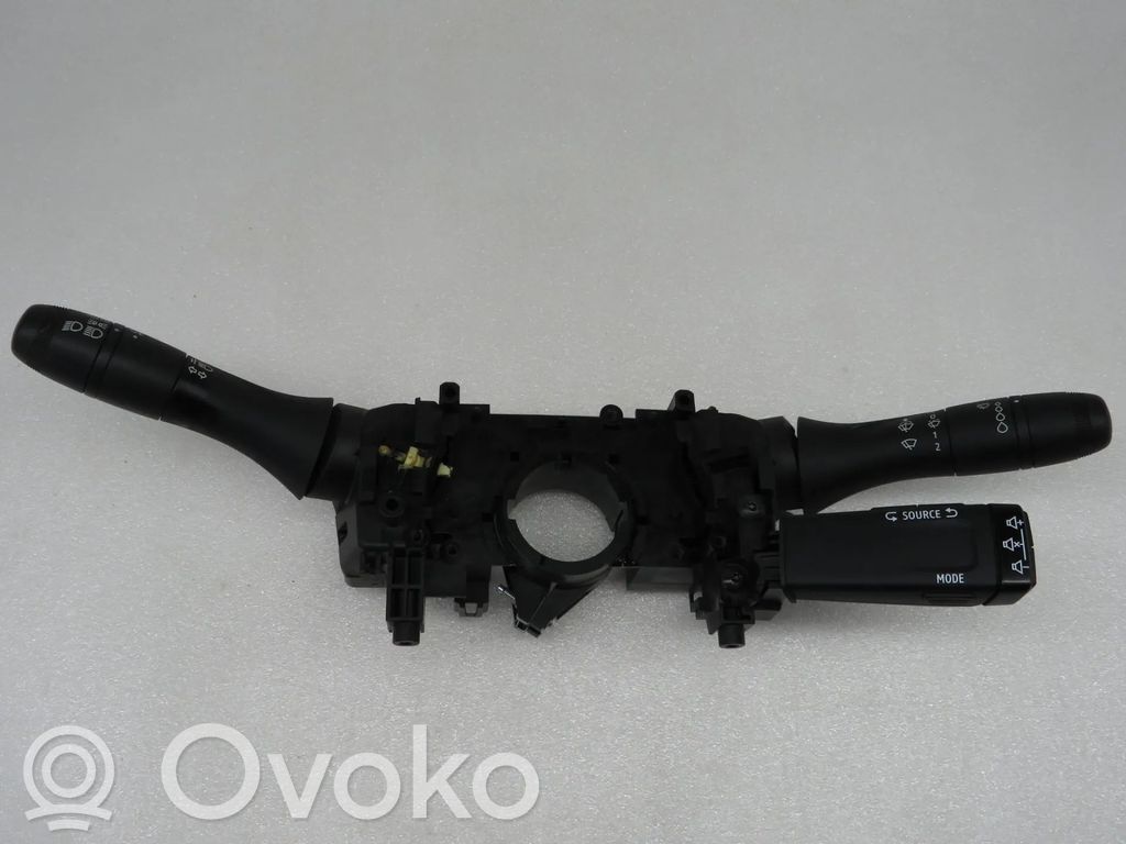 Renault Trafic III (X82) Wiper turn signal indicator stalk/switch 