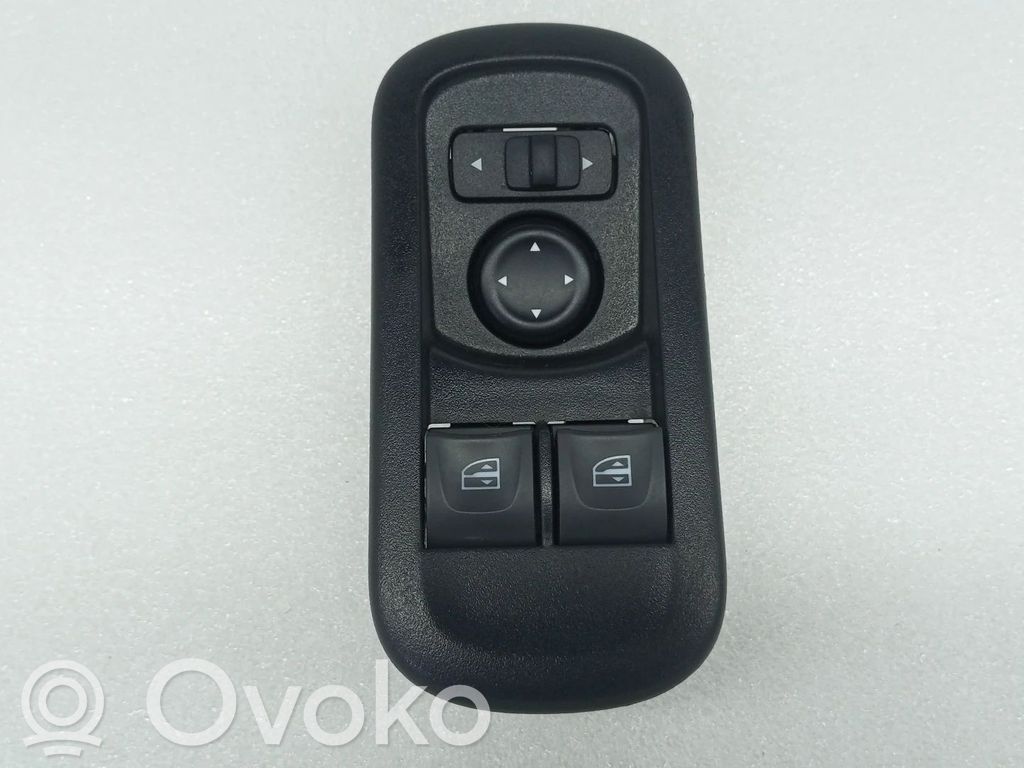 Renault Master III Electric window control switch 