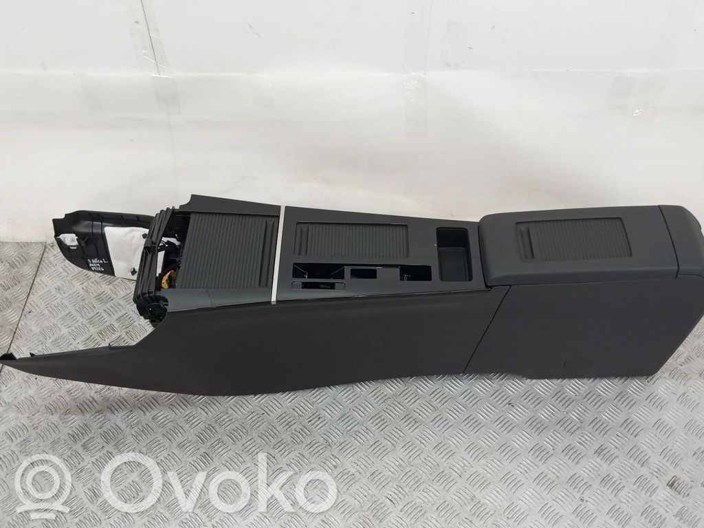 Opel Astra L Consola central 