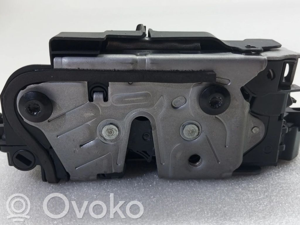 Front door lock   A046465,19D837016,19G837016,2673154,5E1837016A,5E1837016C,5G1837016A,5G1837016C,5NB837016A,5NB837016C,5NB837016E,5TB837016A,5TB837016C,5TB837016E,65626806036,65626806068,65626806105,6V1837016A,6V1837016C,VWR2KAR21812AB