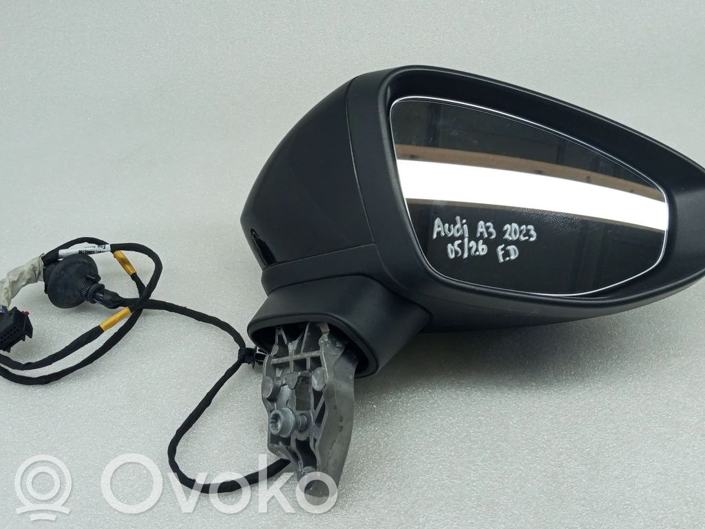 Audi A3 8Y Veidrodėlis (elektra valdomas) 
