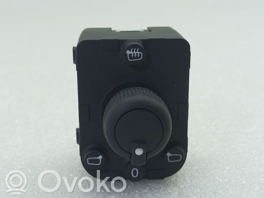 Multifunctional control switch/knob   4M0959565K