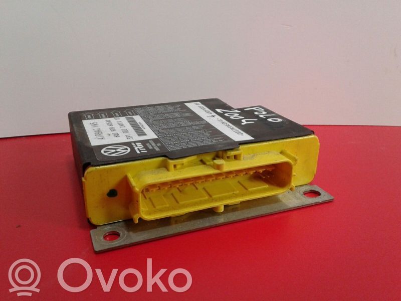 Volkswagen Polo IV 9N3 Блок управления надувных подушек 