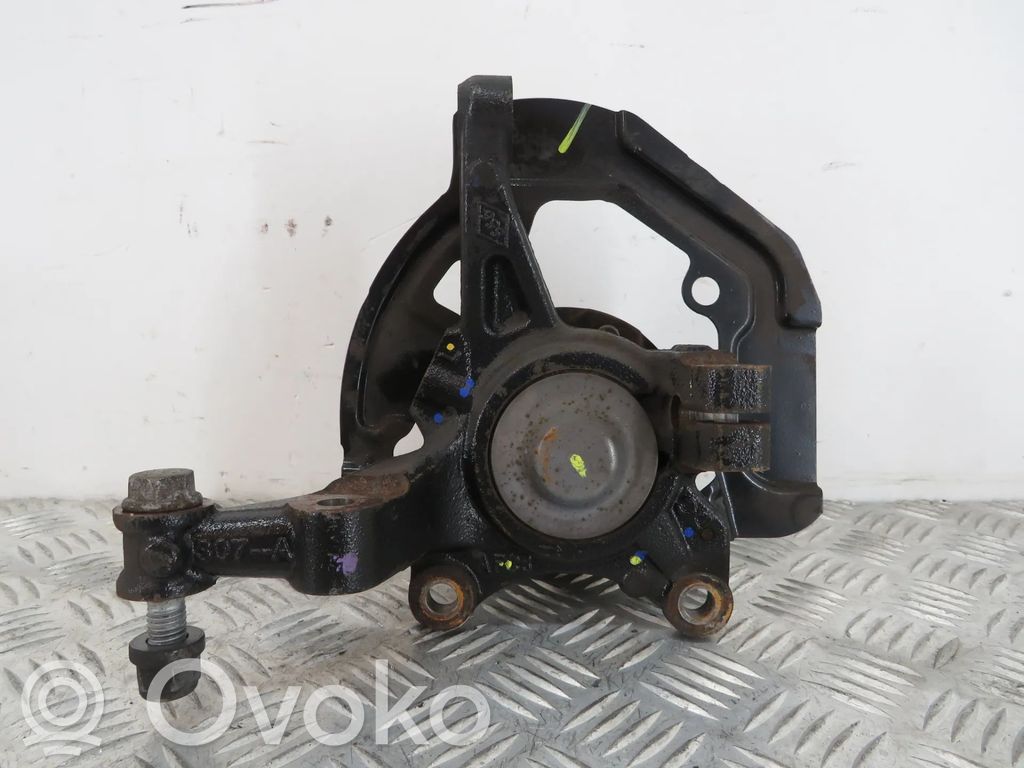 Achsschenkel vorne   A4533320900