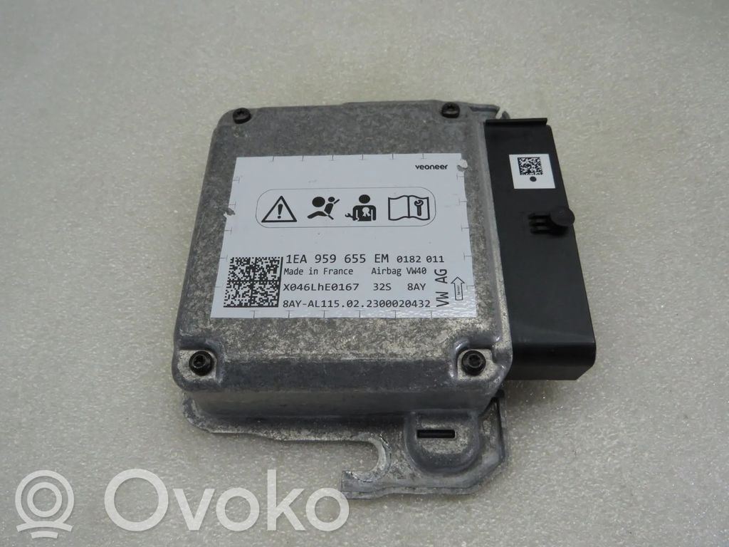 Seat Leon IV Airbag control unit/module 