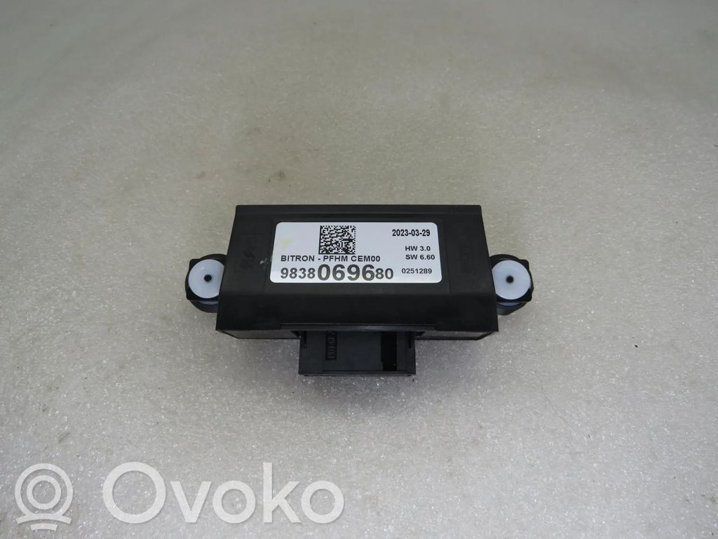 Unité de commande module de porte   9838069680