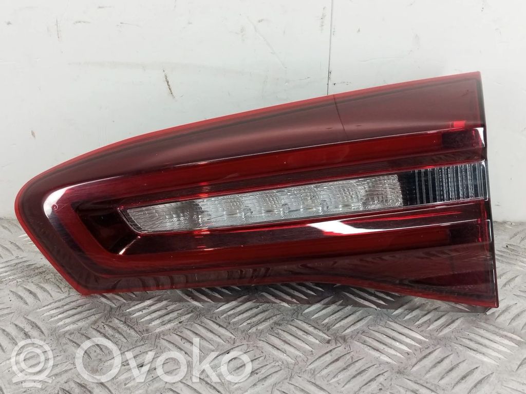Ford Focus Takaluukun takavalot 