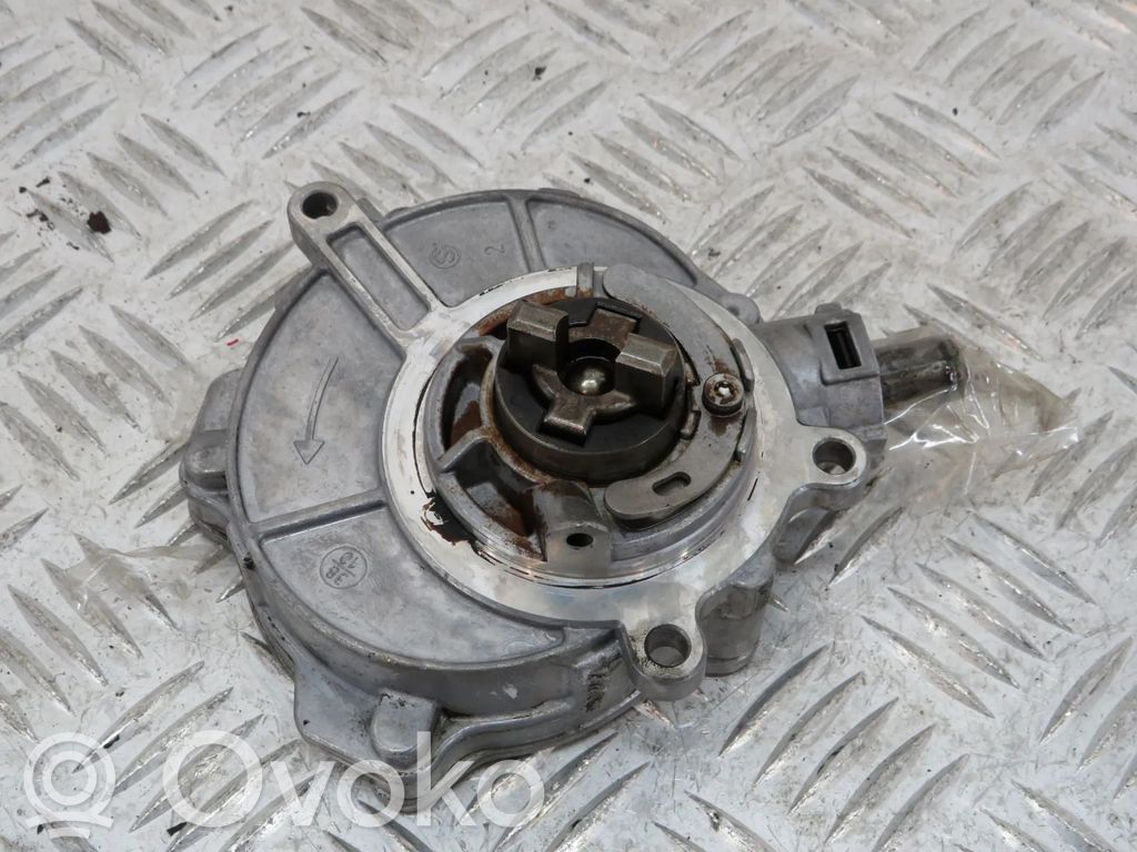 Bomba de vacío   06E145100M