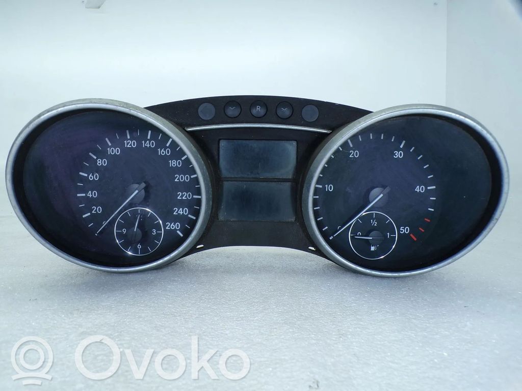 Nopeusmittari (mittaristo)   A1645402311,A2514420521