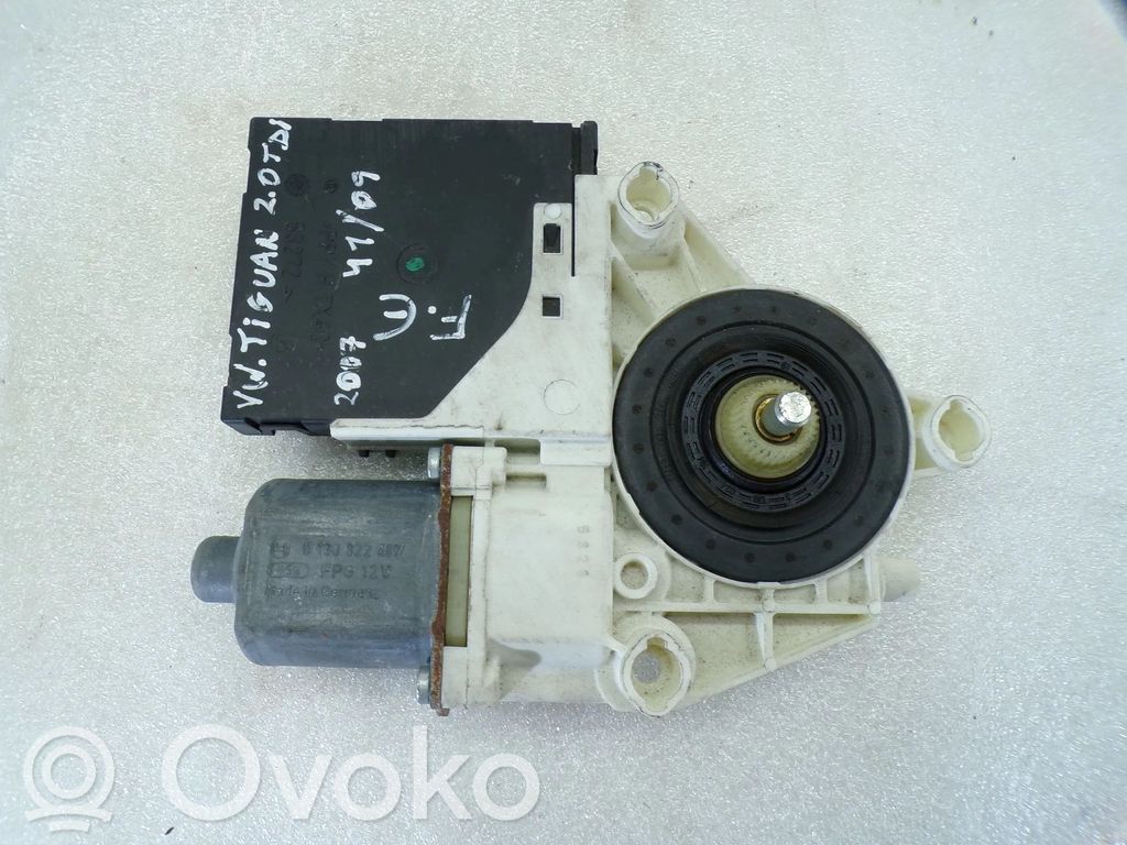 Volkswagen Tiguan Moteur de lève-vitre de porte avant