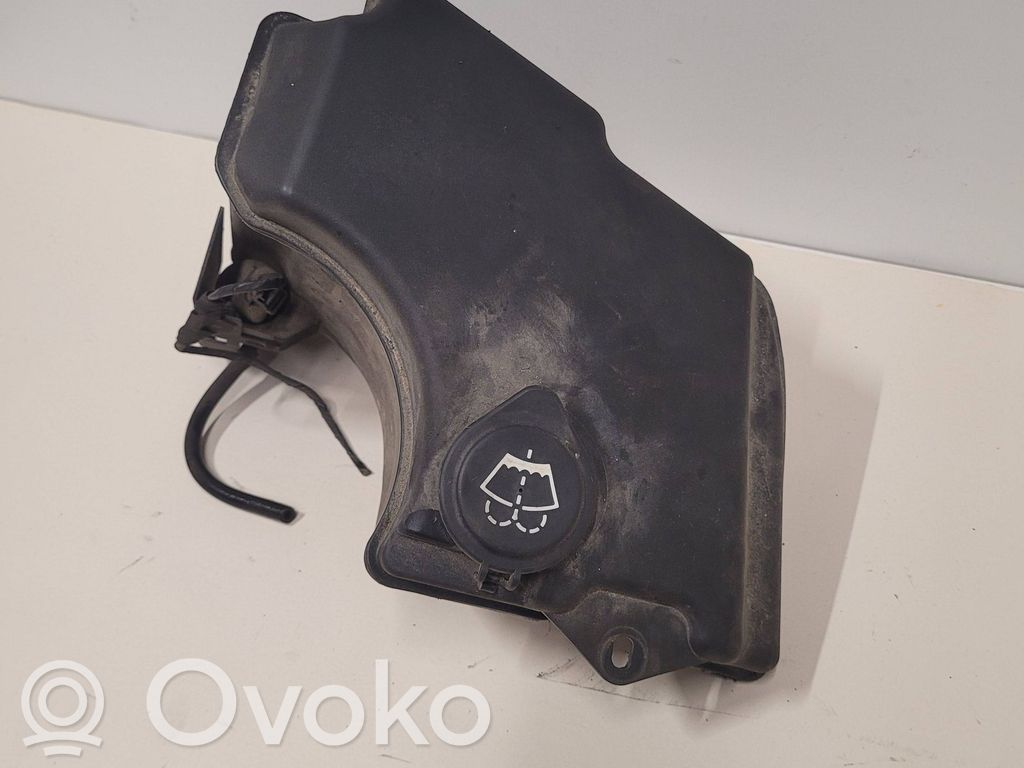 Langų skysčio bakelis   7007970
