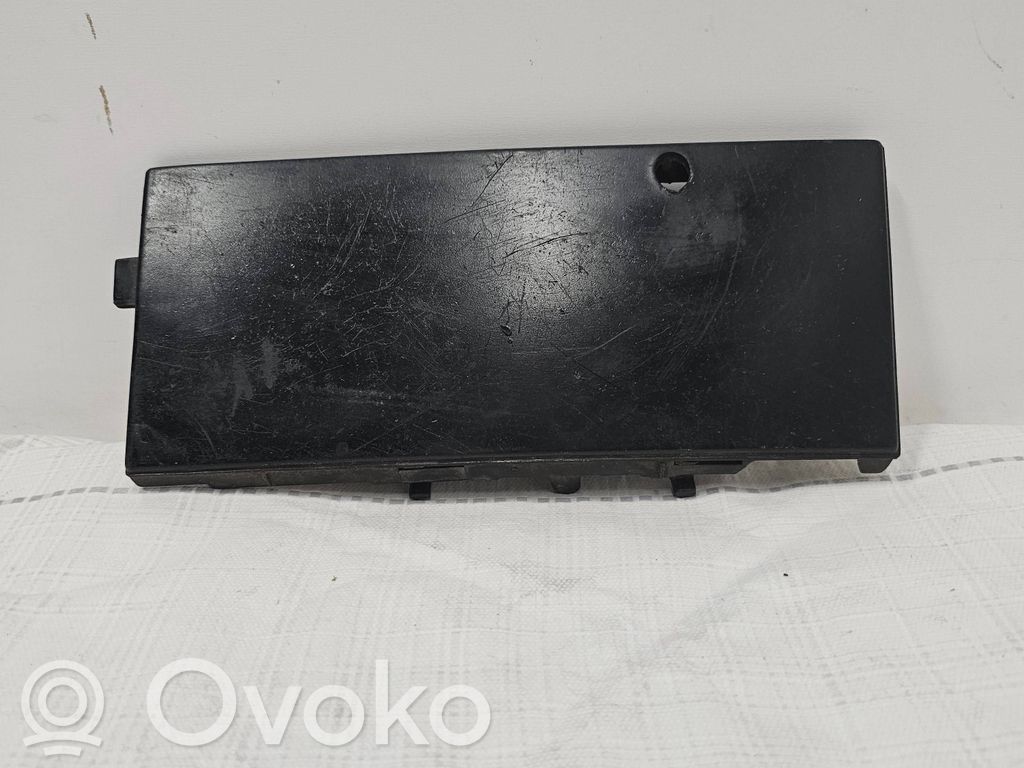 BMW 5 E34 Front tow hook cap/cover 