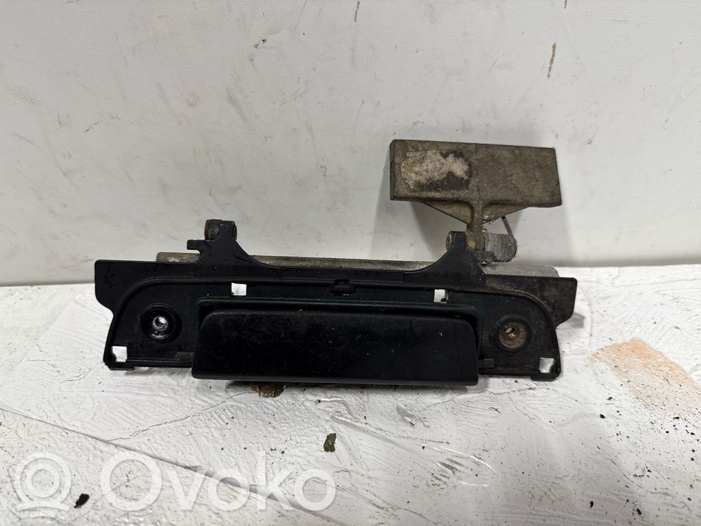 Manecilla externa puerta trasera   512219282072082