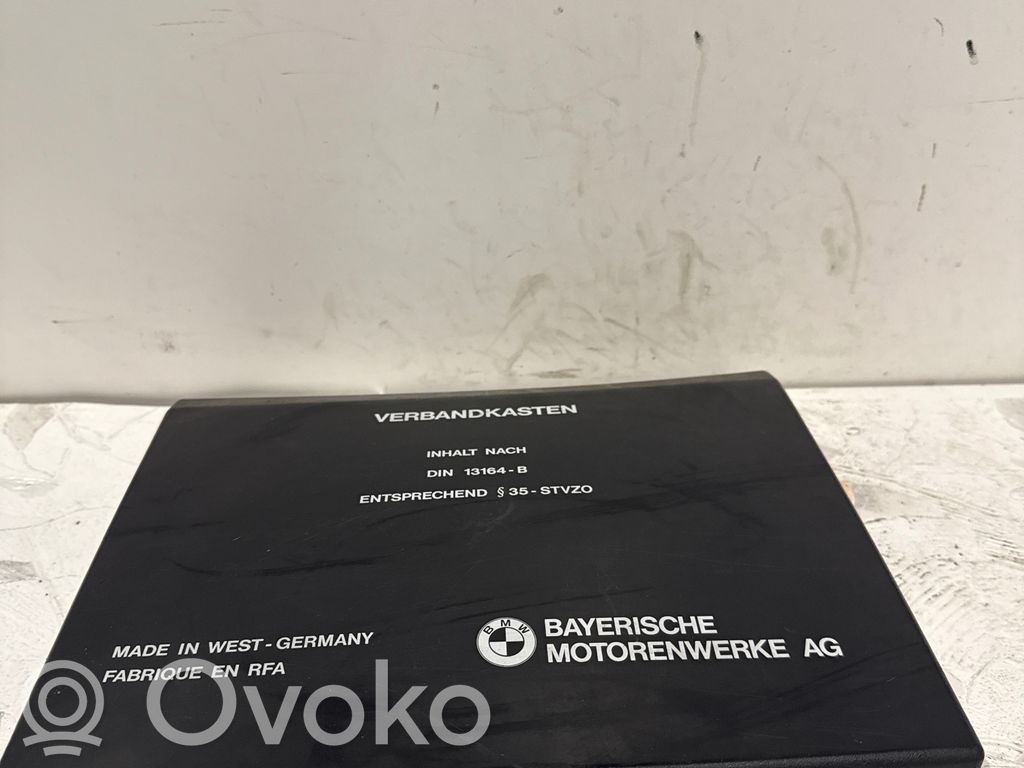 First aid kit   13164B,35STVZ0