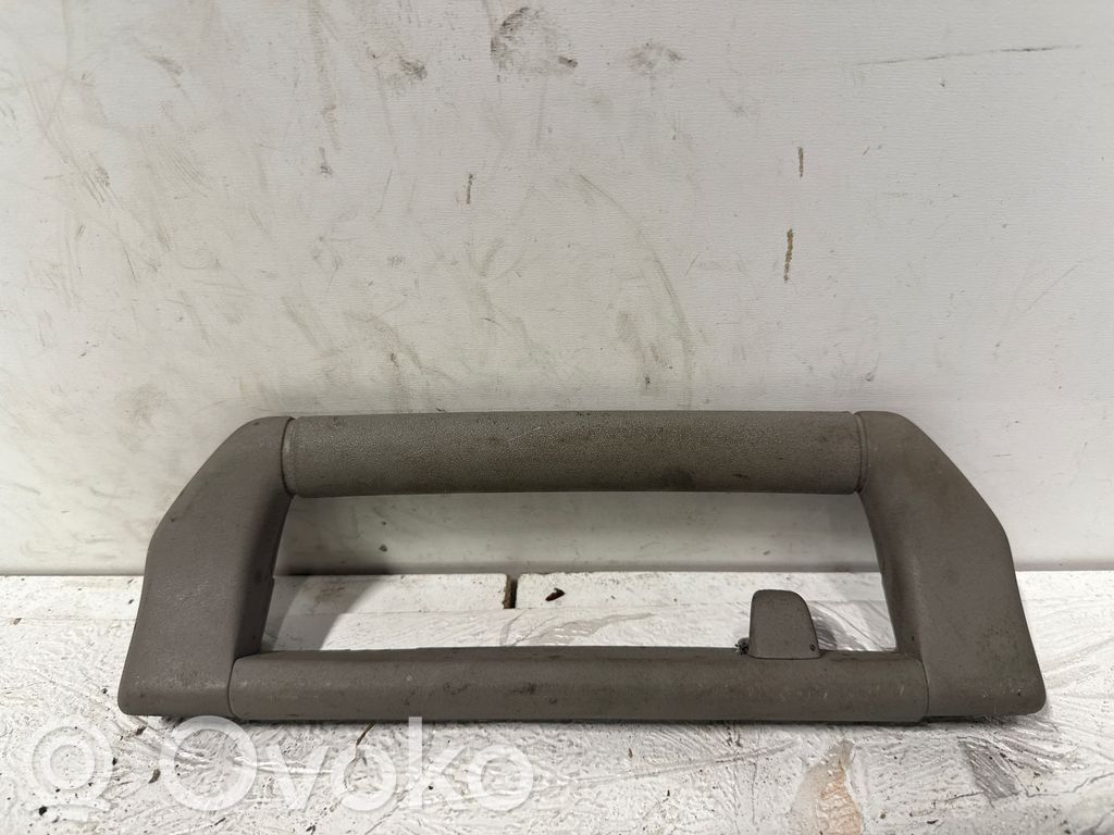Rankenėlė galinė   8102403