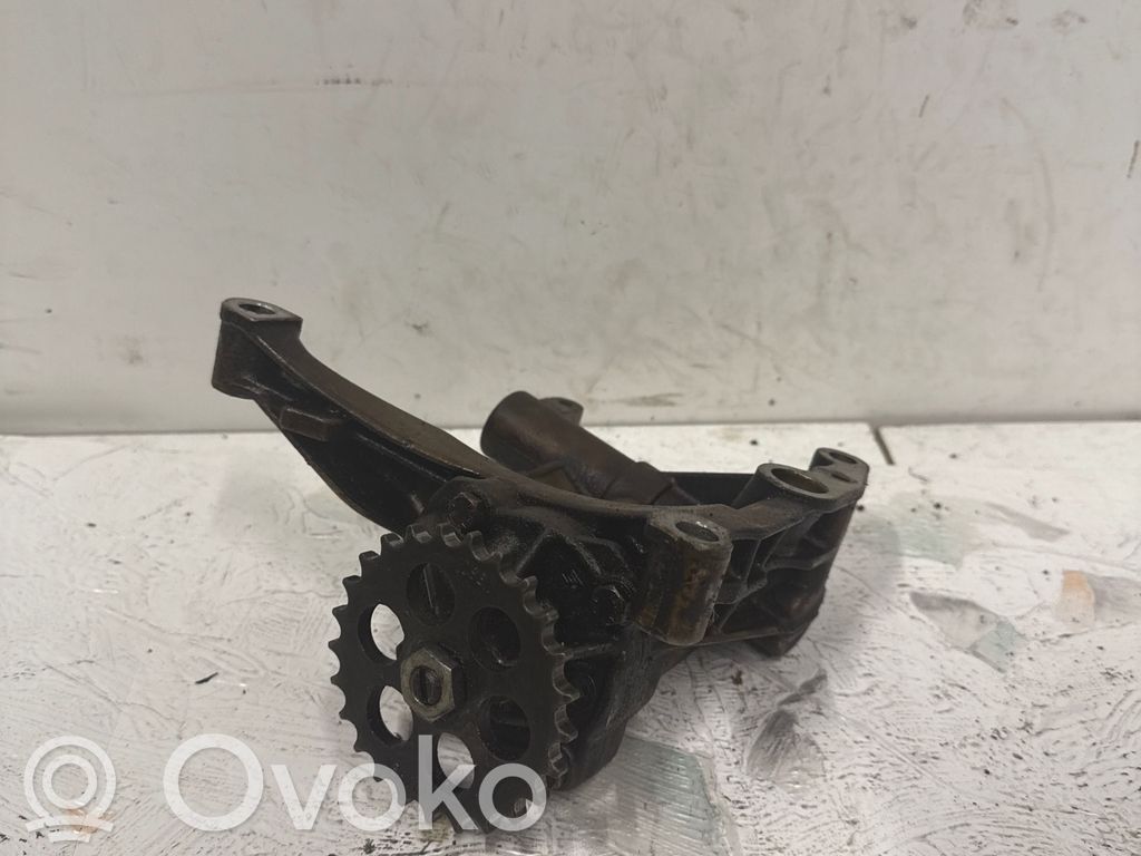 BMW 5 E34 Eļļas sūknis 