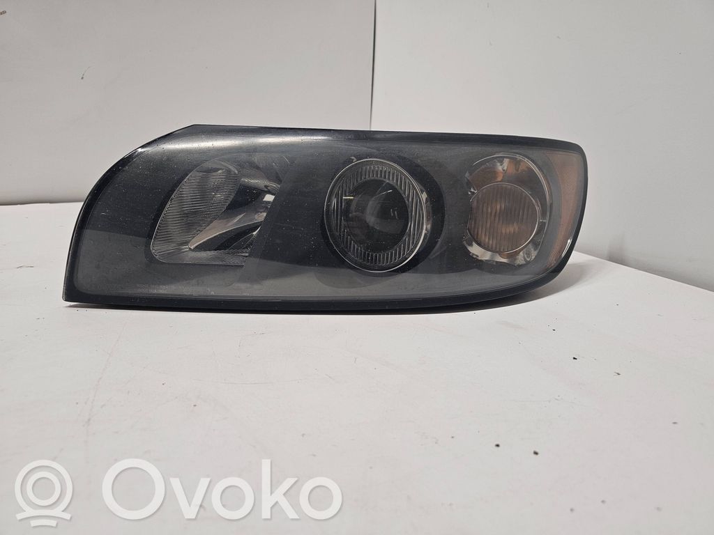 Volvo V50 Lampa przednia 