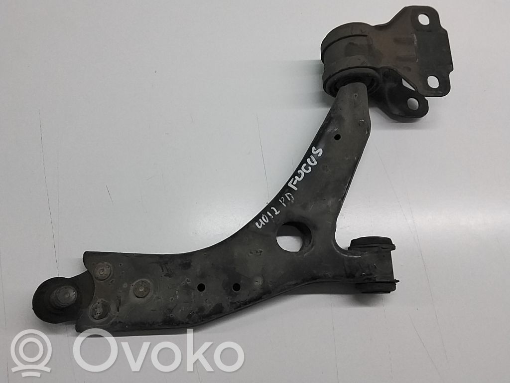 Ford Focus Front lower control arm/wishbone 