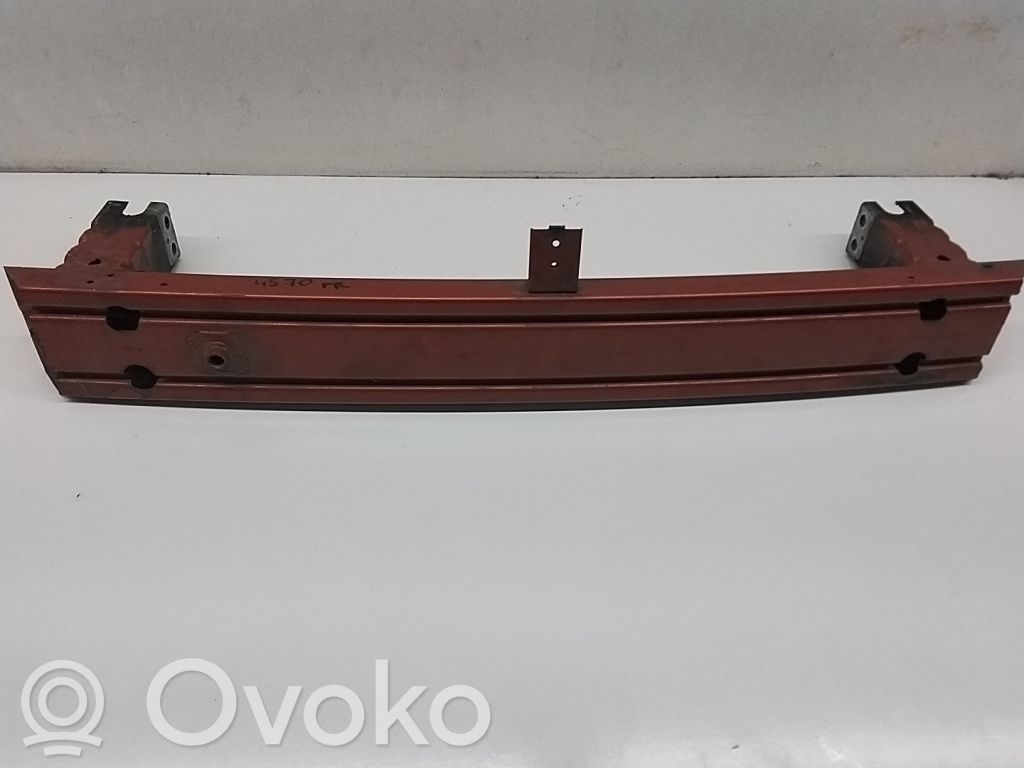 Opel Mokka Priekšpusē bampera sija / balka 
