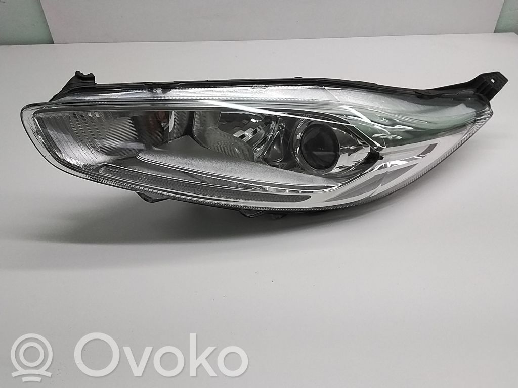 Ford Fiesta Phare frontale 