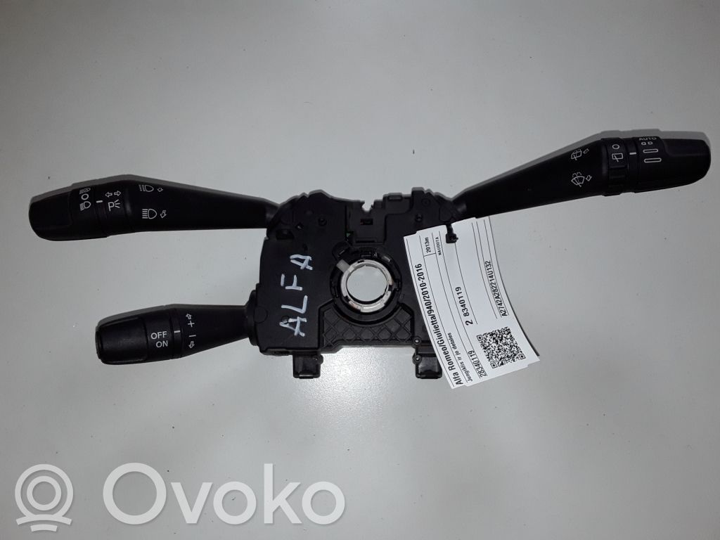 Alfa Romeo Giulietta Bloc semnalizator și ștergător parbriz 