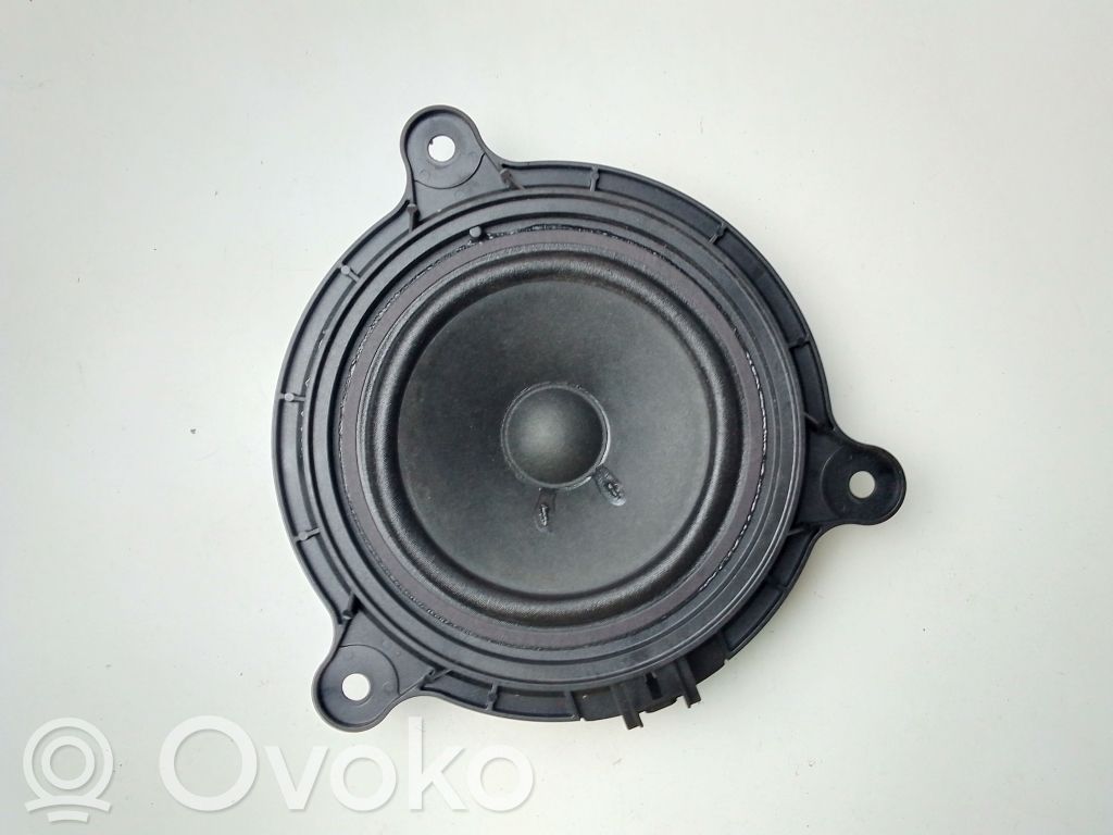 Mazda 6 Etuoven kaiutin 