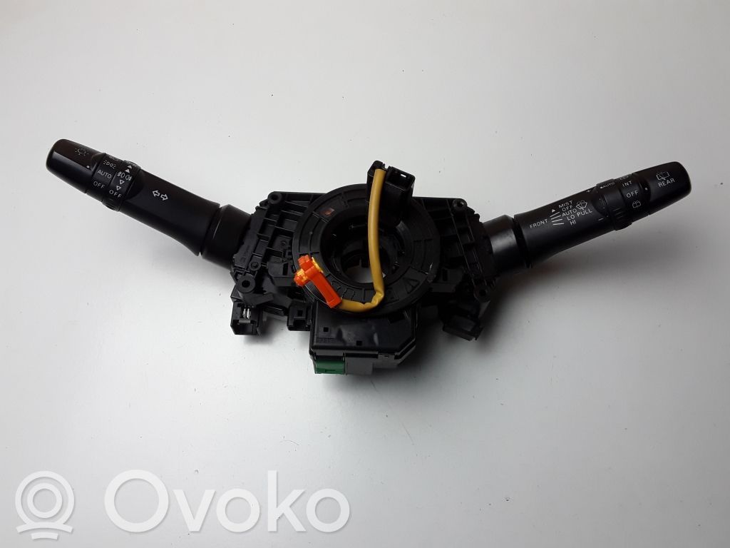 Mitsubishi ASX Interruptor/palanca de limpiador de luz de giro 