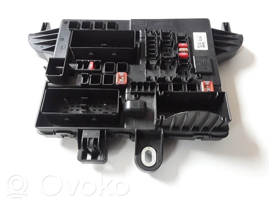 Opel Insignia A Fuse module 