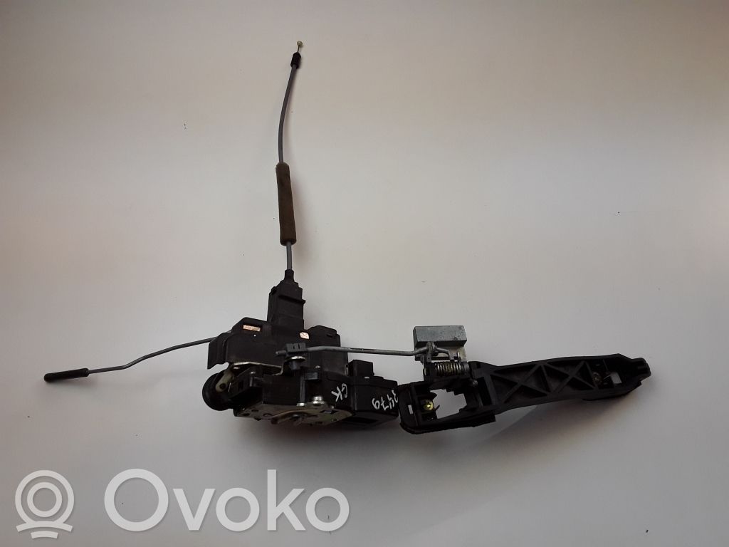Opel Antara Aizmugurē slēdzene 