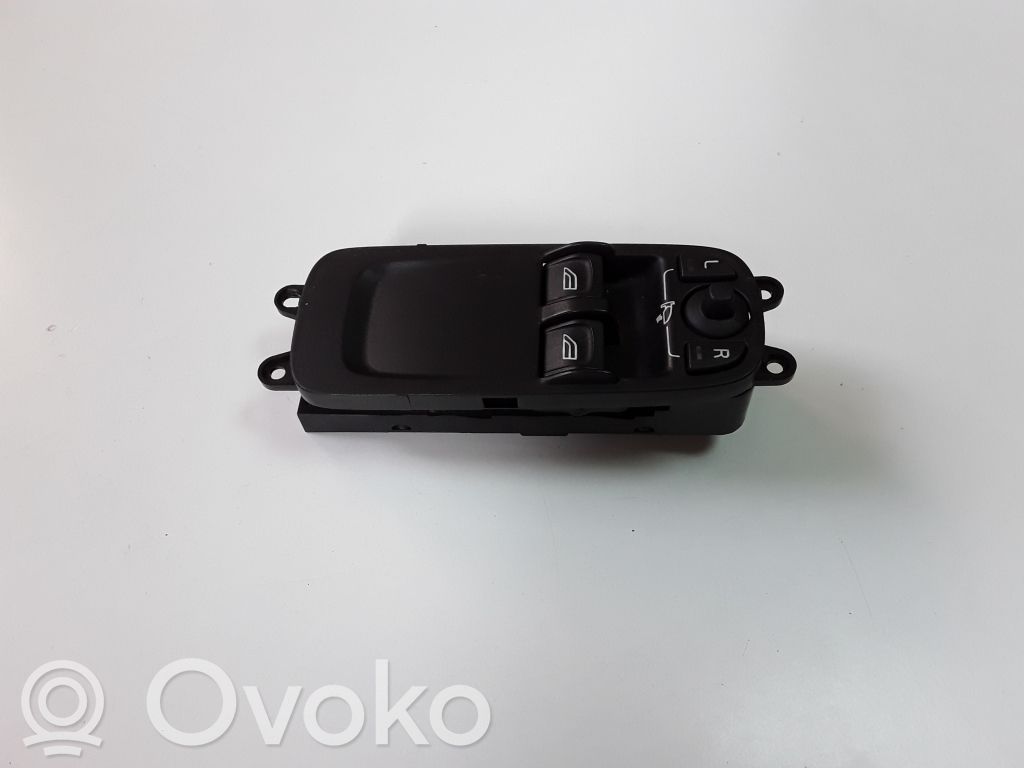 Volvo C30 Electric window control switch 