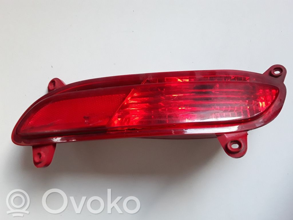 KIA Rio Miglas lukturis aizmugurē 