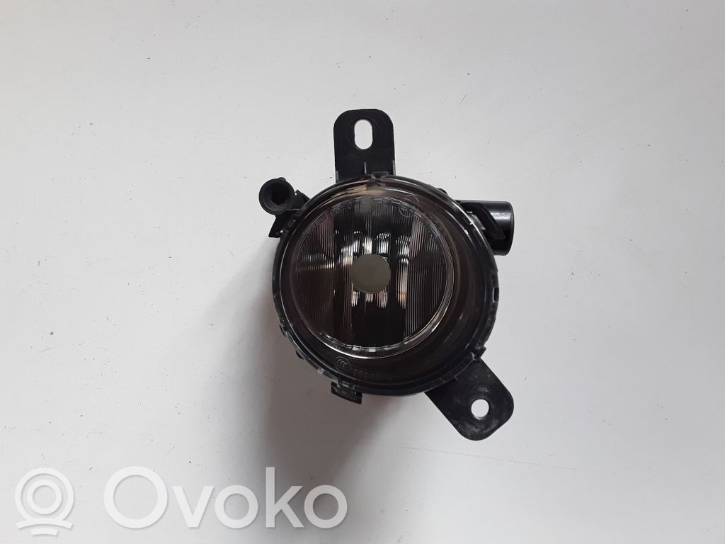 Opel Corsa E Miglas lukturis priekšā 