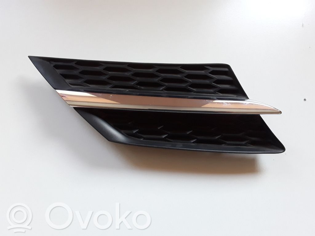 Toyota RAV 4 (XA40) Atrapa chłodnicy / Grill 