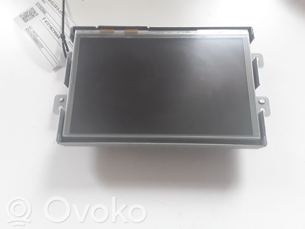 Jaguar XE Monitor / wyświetlacz / ekran 