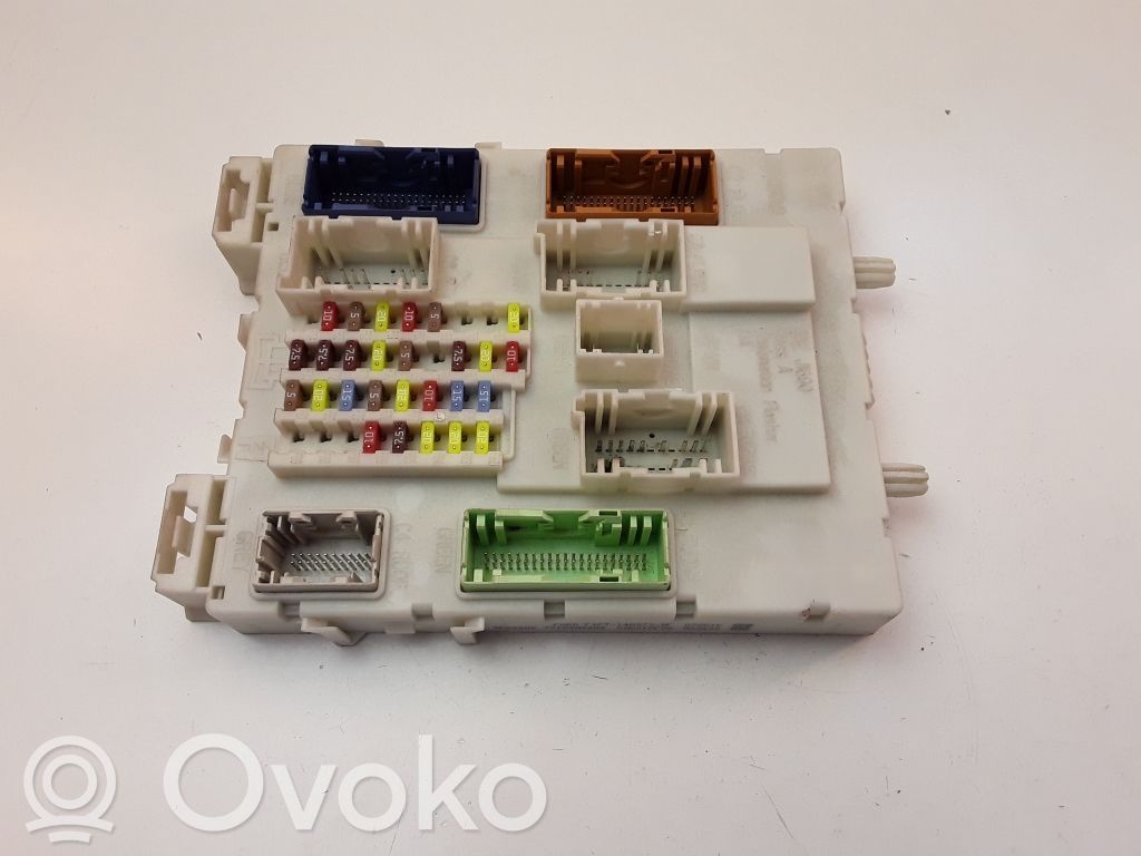Ford Focus Comfort/convenience module 