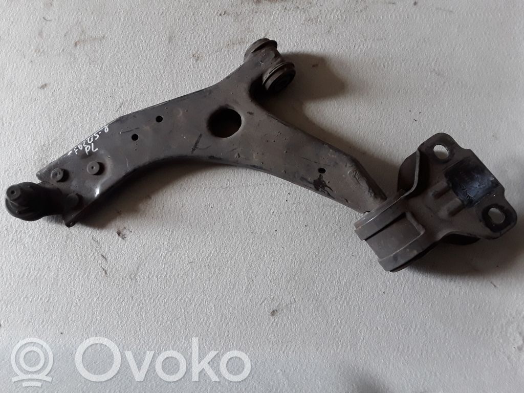 Ford Focus Front lower control arm/wishbone 