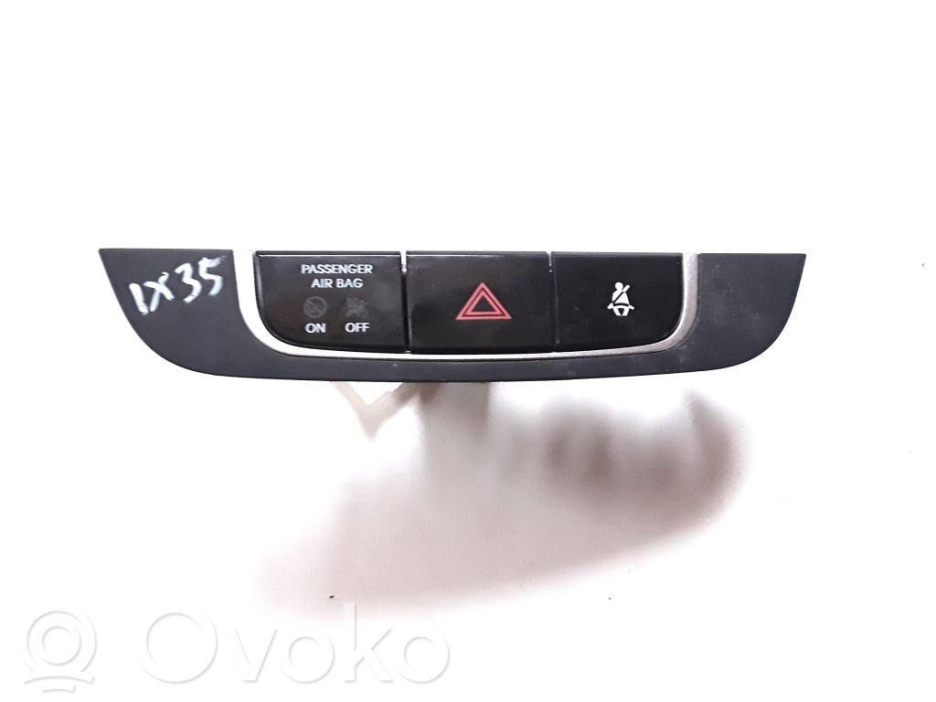 Hyundai ix35 Botón interruptor de luz de peligro 