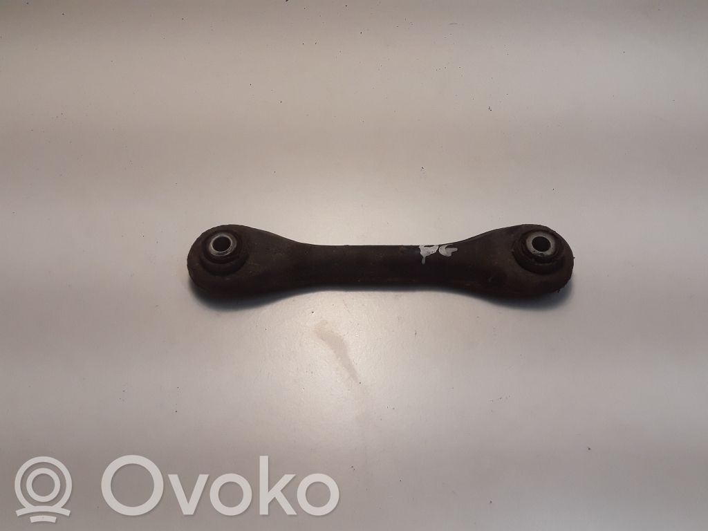 Volvo V40 Рычаг 