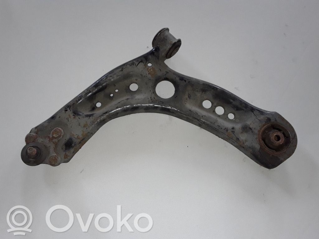 Volkswagen Golf VII Front lower control arm/wishbone 